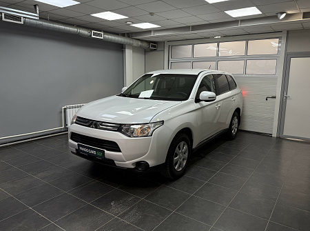 Mitsubishi Outlander 2.0 CVT (146 л.с.) 2013