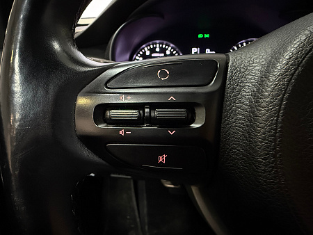 KIA Rio X-Line 1.6 AT (123 л.с.) 2018