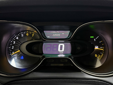 Renault Kaptur 2.0 4WD MT (143 л.с.) 2016