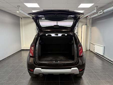 Renault Duster 2.0 4WD MT (143 л.с.) 2018