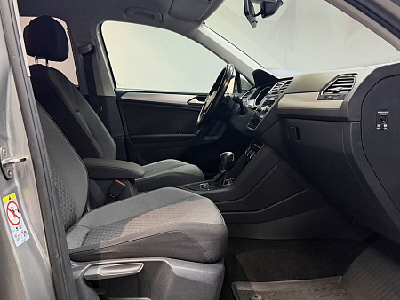 Volkswagen Tiguan 1.4 TSI DSG (150 л.с.) 2020