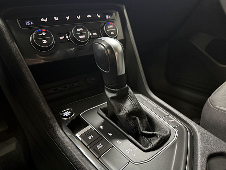 Volkswagen Tiguan 1.4 TSI DSG (150 л.с.) 2020