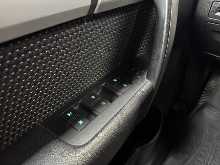 Chevrolet Captiva 2.4 4WD MT (167 л.с.) 2012