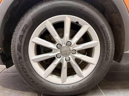 Audi Q3 2.0 TFSI quattro S tronic (170 л.с.) 2012