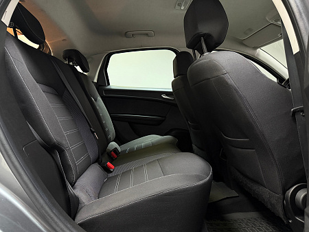 Renault Arkana 1.6 MT (114 л.с.) 2021