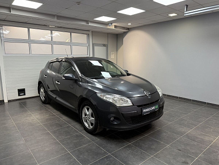 Renault Megane 1.6 AT (106 л.с.) 2010