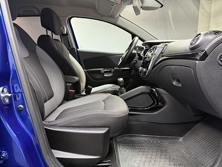 Renault Kaptur 1.6 MT (114 л.с.) 2021