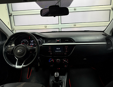 KIA Rio X-Line 1.6 MT (123 л.с.) 2018
