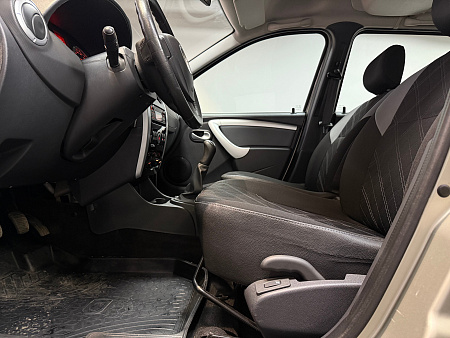 ВАЗ (LADA) Largus Cross 1.6 MT (106 л.с.) 2019