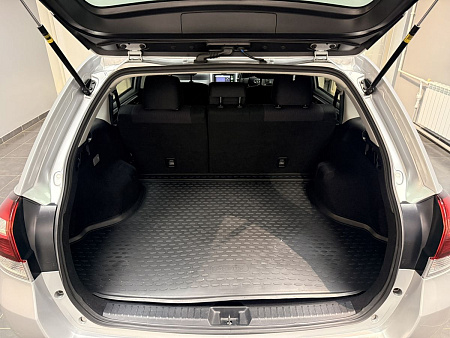 Toyota Corolla Fielder 1.5hyb CVT (74 л.с.) 2019