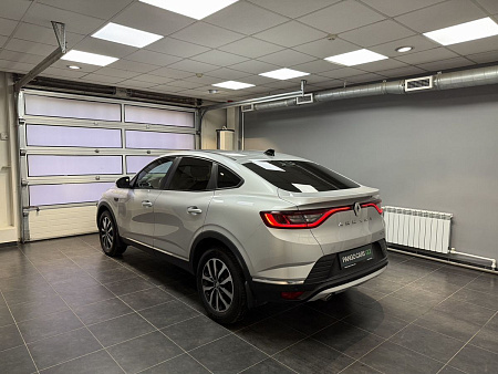 Renault Arkana 1.6 4WD MT (114 л.с.) 2021