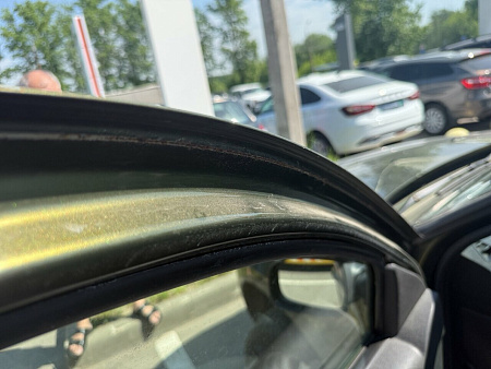 Renault Duster 2.0 4WD MT (143 л.с.) 2018