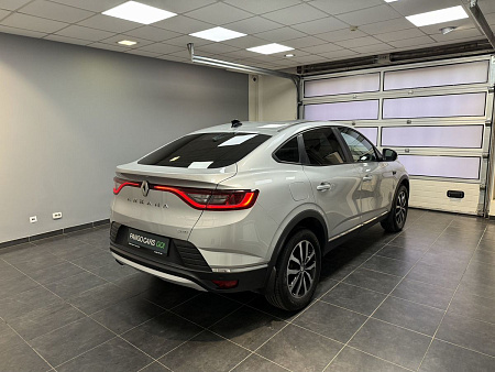Renault Arkana 1.6 4WD MT (114 л.с.) 2021
