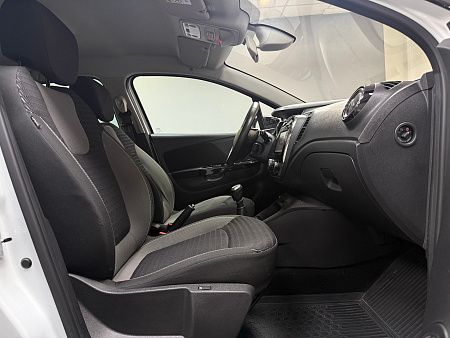 Renault Kaptur 2.0 4WD MT (143 л.с.) 2018