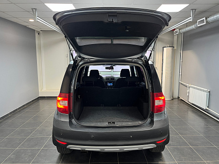 Skoda Yeti 1.2 TSI DSG (105 л.с.) 2011