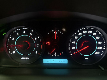 Chevrolet Captiva 2.4 4WD MT (167 л.с.) 2012