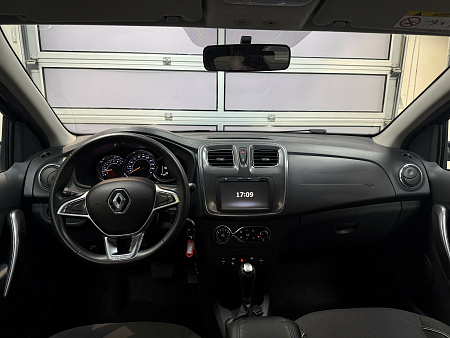 Renault Logan Stepway 1.6 CVT (113 л.с.) 2020