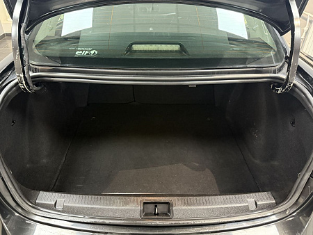 Renault Fluence 1.6 AT (106 л.с.) 2012