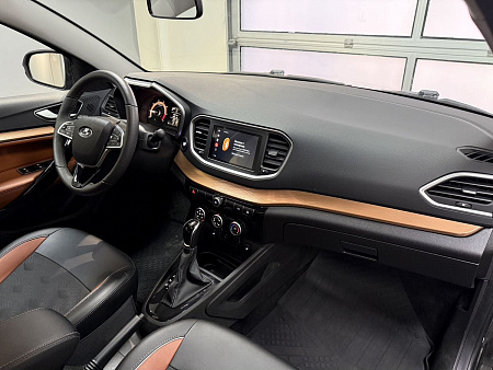 ВАЗ (LADA) Vesta Cross 1.8 CVT (122 л.с.) 2024