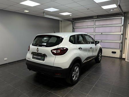 Renault Kaptur 1.6 CVT (114 л.с.) 2017