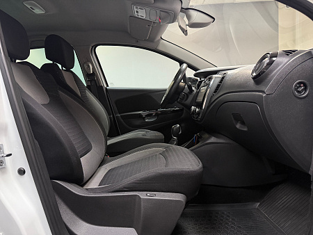 Renault Kaptur 2.0 4WD AT (143 л.с.) 2017