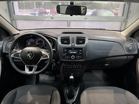 Renault Logan Stepway 1.6 CVT (113 л.с.) 2020