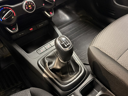 Kia Rio X 1.6 MT (123 л.с.) 2020