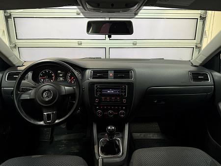 Volkswagen Jetta 1.6 MT (85 л.с.) 2014