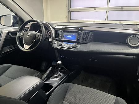 Toyota RAV4 2.0 CVT (146 л.с.) 2017