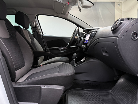 Renault Kaptur 1.6 CVT (114 л.с.) 2019