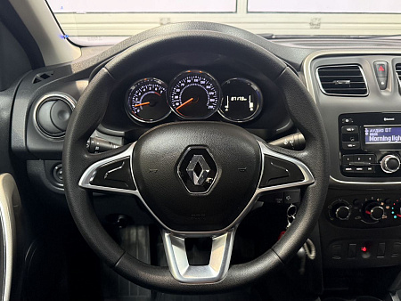 Renault Logan Stepway 1.6 MT (82 л.с.) 2019