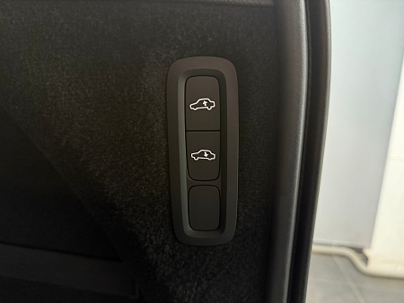 Volvo XC90 2.0 T5 4WD AT (249 л.с.) 5 мест 2019