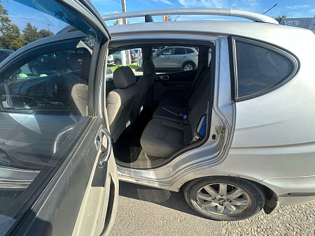 Chevrolet Rezzo 1.6 MT (90 л.с.) 2006