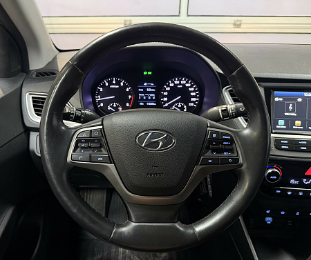 Hyundai Solaris 1.6 MT (123 л.с.) 2019