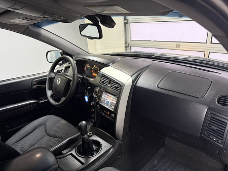 SsangYong Kyron 2.3 4WD MT (150 л.с.) 2012