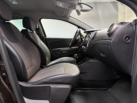 Renault Kaptur 2.0 4WD AT (143 л.с.) 2019