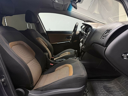 Kia Ceed 1.6 AT (130 л.с.) 2017