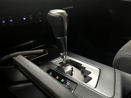 Toyota RAV4 2.0 CVT (146 л.с.) 2017
