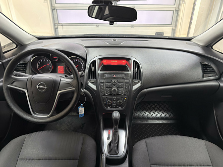 Opel Astra 1.6 AT (115 л.с.) 2012