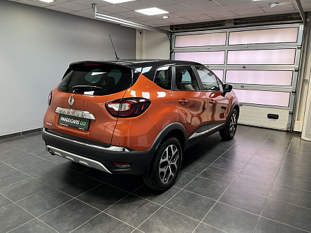 Renault Kaptur 1.6 CVT (114 л.с.) 2016