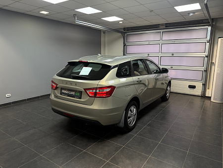 ВАЗ (LADA) Vesta 1.6 MT (106 л.с.) 2018