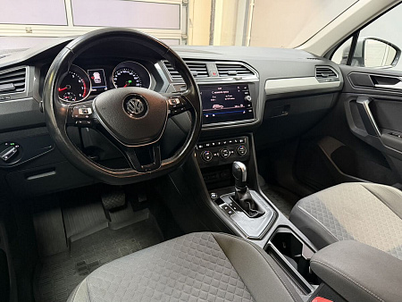 Volkswagen Tiguan 1.4 TSI DSG (150 л.с.) 2020