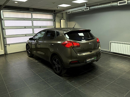 Kia Ceed 1.6 MT (129 л.с.) 2013