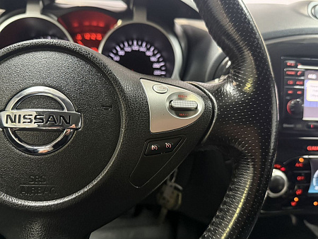 Nissan Juke 1.6 4WD CVT (190 л.с.) 2011
