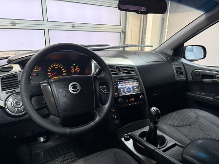SsangYong Kyron 2.3 4WD MT (150 л.с.) 2012