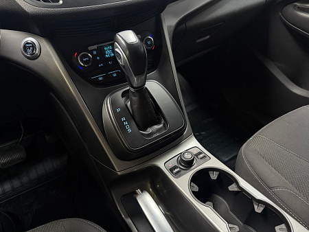 Ford Kuga 1.6 4WD AT (150 л.с.) 2015