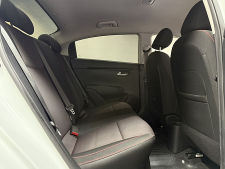 Kia Rio 1.6 AT (123 л.с.) 2020