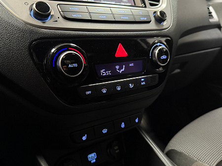 Hyundai Solaris 1.6 MT (123 л.с.) 2019