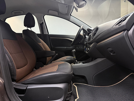 ВАЗ (LADA) Vesta 1.6 MT (106 л.с.) 2016