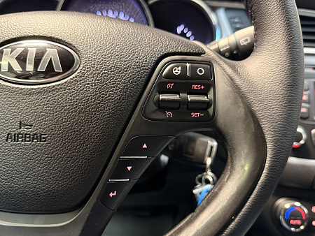 Kia Ceed 1.6 AT (129 л.с.) 2015